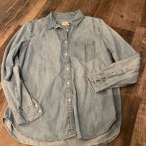 Gap Blue Jean Button Down Shirt